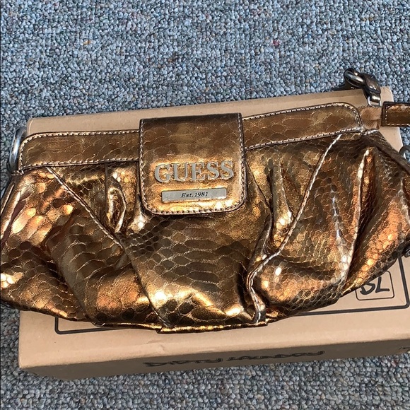 Gold Guess Purse - Picture 1 of 3